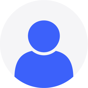 スタッフBさん (40代男性)